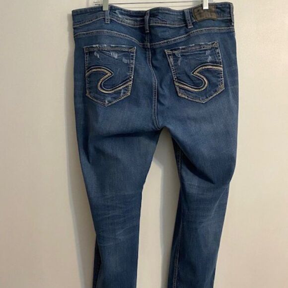Silver Jeans Co distressed 5 pocket ankle slim jeans, size 20 - Picture 2 of 3